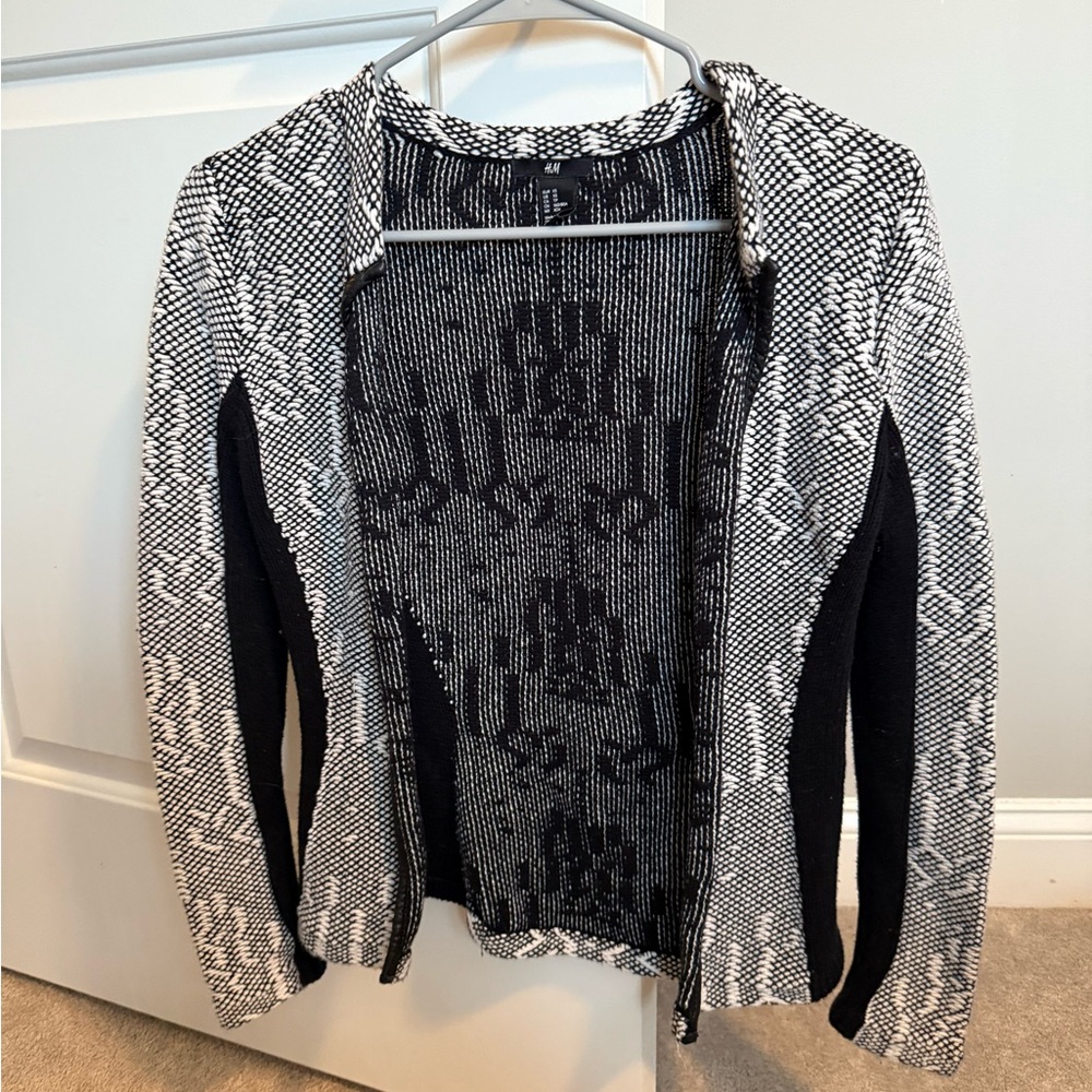 H&M Black and White Patterned Blazer